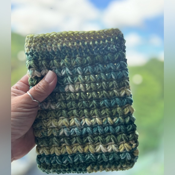 Handmade (Crocheted) Kindle Paper White Sleeve - Picture 4 of 4